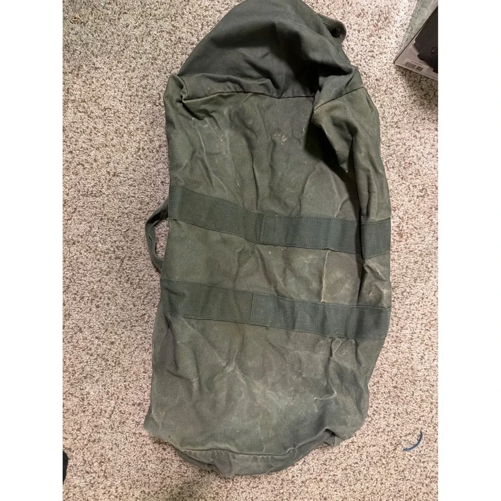 Vintage 1974 US Military Flyers Kit Bag Olive Drab Canvas Duffel 11-1-302